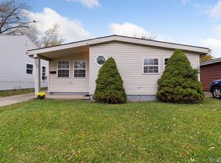 1747 E Pearl Ave, Hazel Park, MI