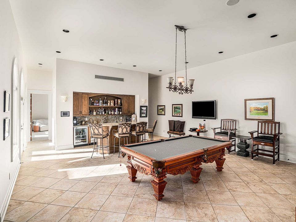 10th image of 1032 Forest Dr