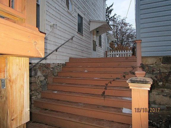 Deck and stairs to rear entrance