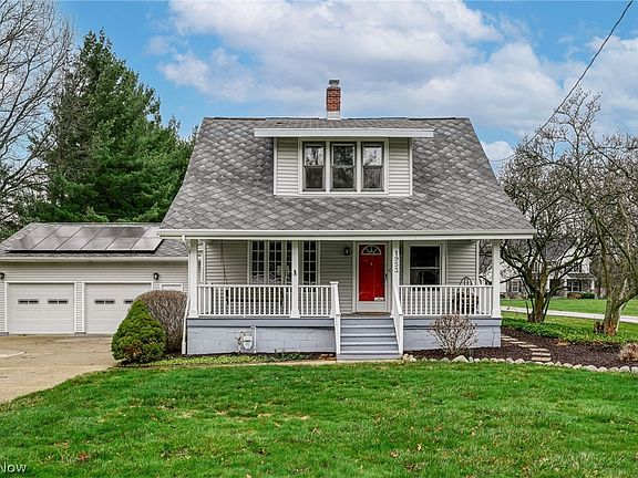 3rd image of 1953 Arndale Rd