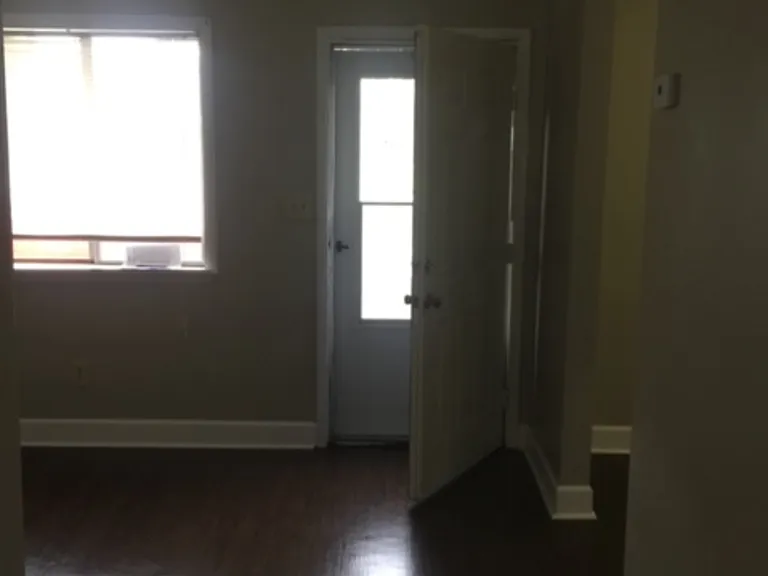 LVR Showing Front Entrance_12292020
