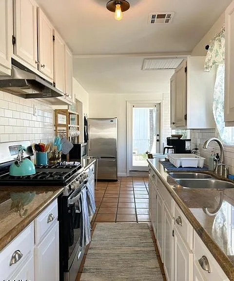 248 Cahuenga Dr — Photo 13