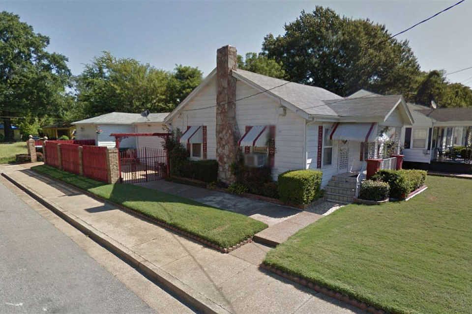 1st image of 2384 Golden Ave