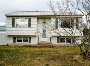 22 Bizier St, Winslow, ME 04901