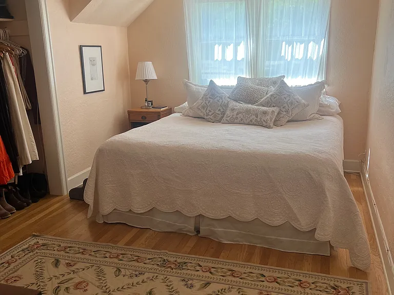 808 Beverly Ave — Photo 8