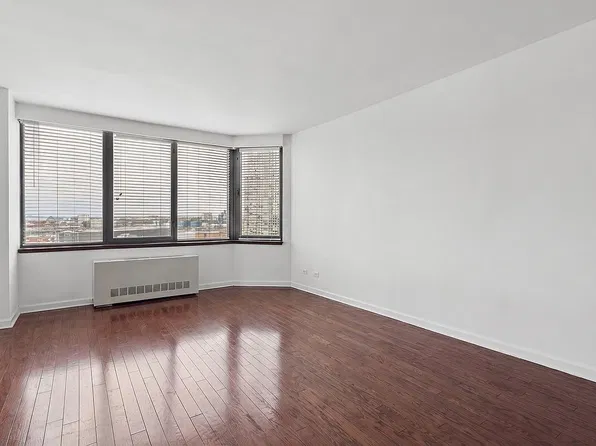 500 W 43rd St APT 26B, New York, NY 10036