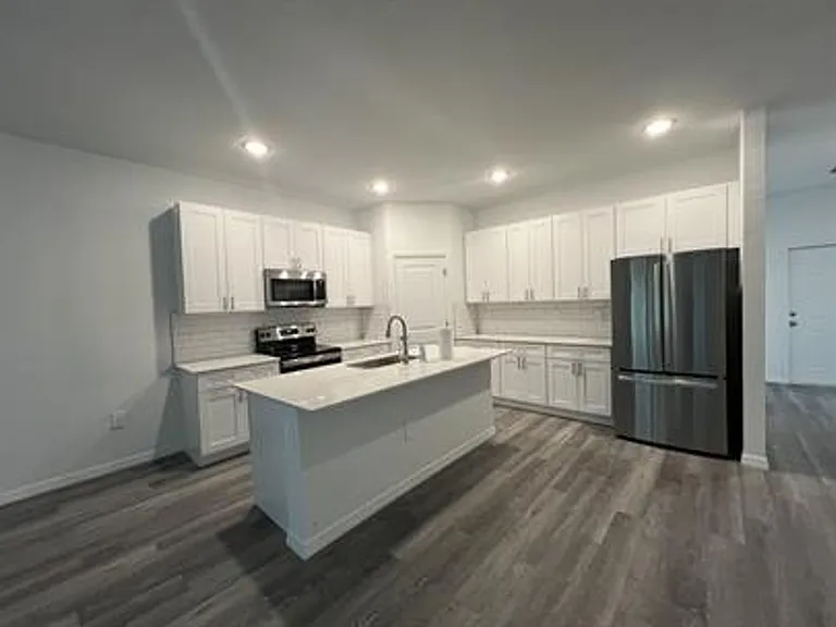 1151 Oceanic Rd — Photo 12