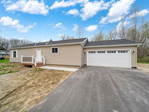 2nd image of 4760 Hooks Mill Rd
