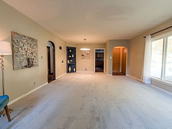 5th image of 2903 Cedar Heights Dr