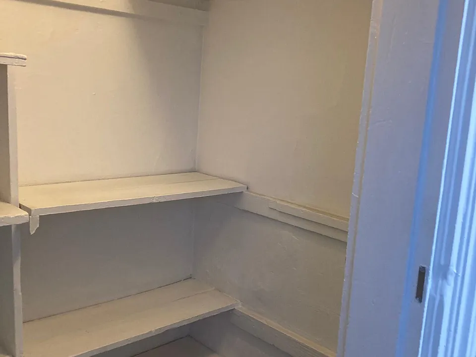 Kitchen pantry