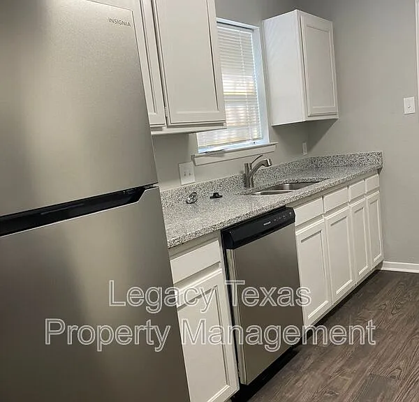 1302 Berry Dr #B — Photo 24