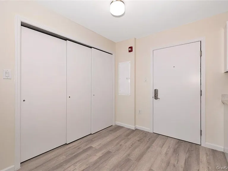 68 Lake St #305 — Photo 13