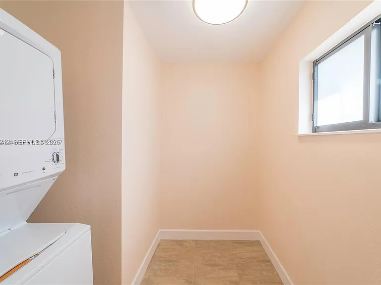 4350 SW 1st St #REAR — Photo 8