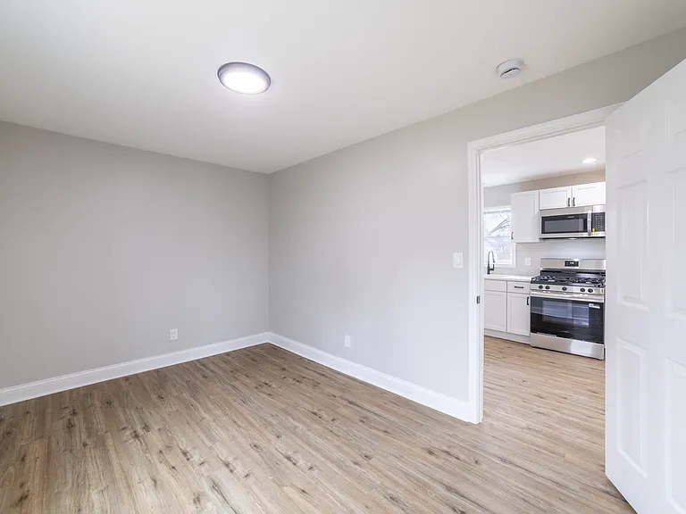 2545 Polk St — Photo 5