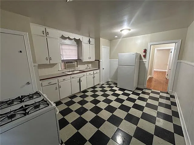 1315 Constantinople St #UPPER — Photo 6