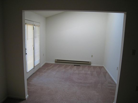 4th image of 2720 Linden St