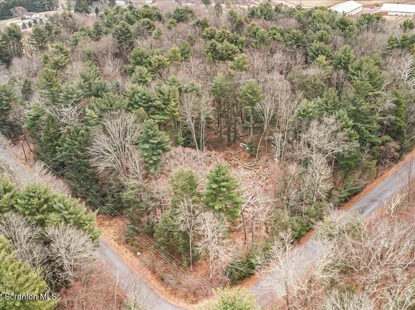 3 Sunrise Rd, White Haven, PA 18661