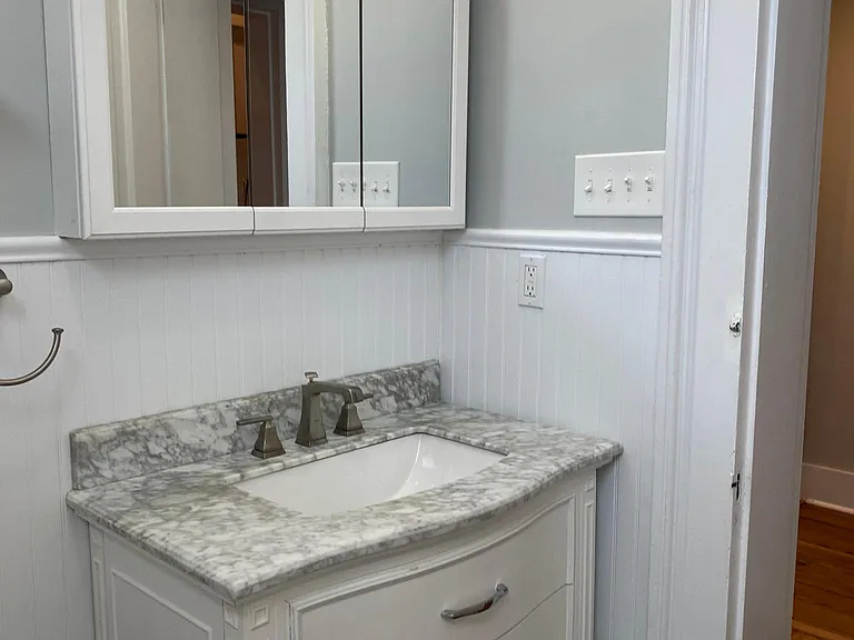 128 David St — Photo 15