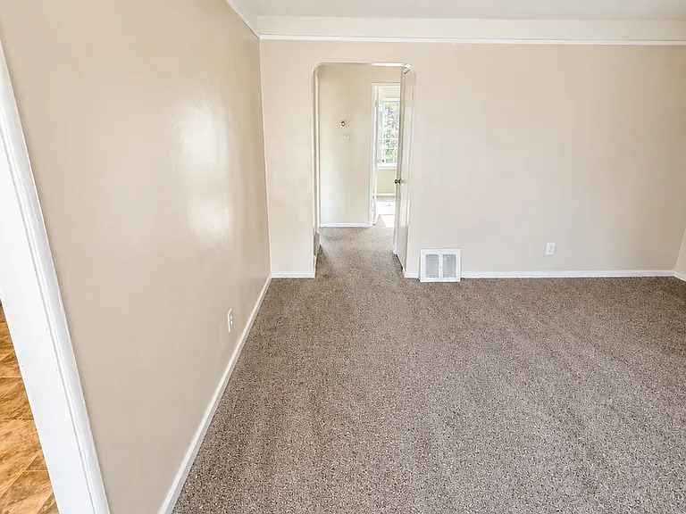 16107 Manning St — Photo 11