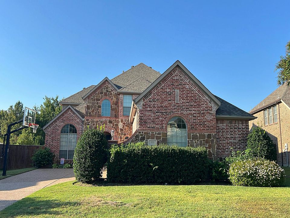 1st image of 833 Hidden Springs Ct
