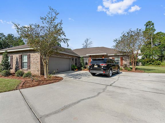 2nd image of 4007 Southern Oaks Cir