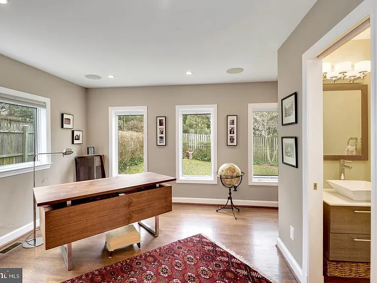 4708 Yuma St NW — Photo 7