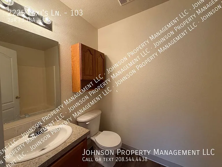 2225 Lexis Ln #103 — Photo 10