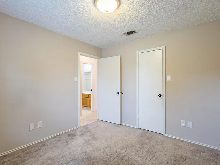 1526 Haven Pl — Photo 18