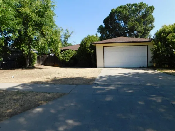 3032 W Alamos Ave, Fresno, CA 93722