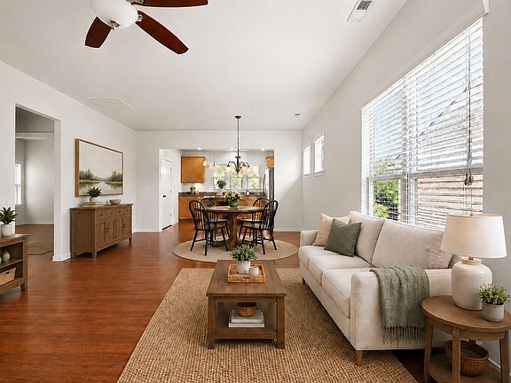 4th image of 1312 Clay Hill Way