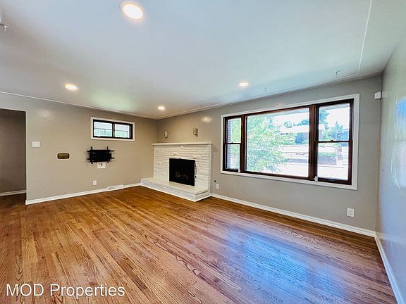 5th image of 2875 S Sherman St APT A