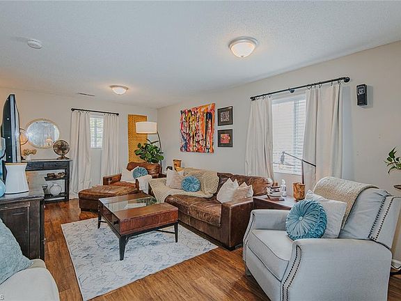 5th image of 5010 Emberly Dr