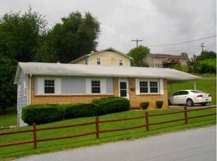 308 Woodland Ave, Narrows, VA 24124