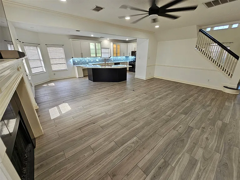 3709 Pinehurst Dr — Photo 18