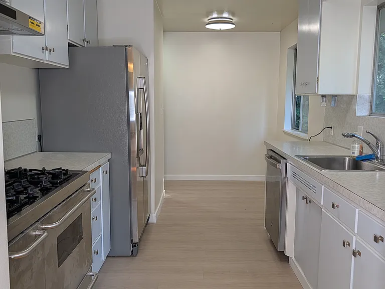 16003 5th Ave NE #1 — Photo 13