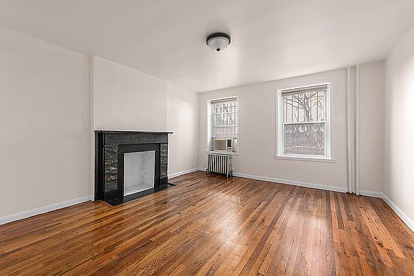 1st image of 454 W 25th St #1G