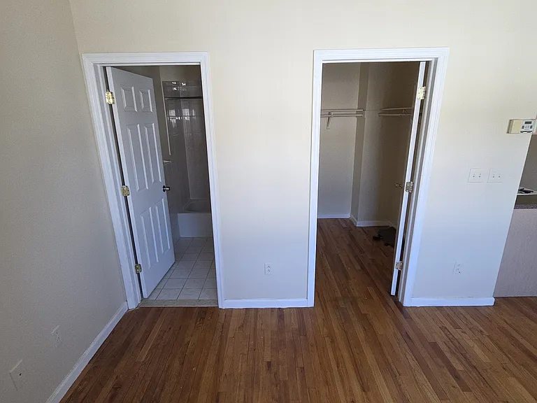 207 Broadway #203 — Photo 4