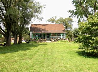 5820 E 25th St, Columbus, IN 47203