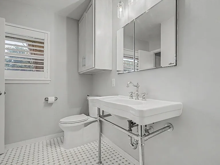 2123 Ridgecrest Dr — Photo 29
