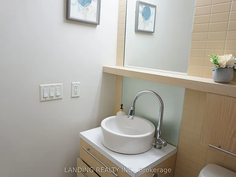21 Carlton St #3404 — Photo 6