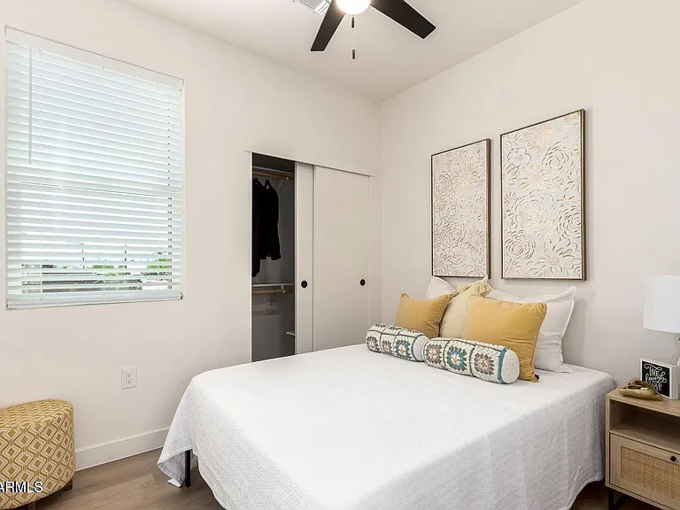 1725 W Sherman St #A — Photo 11