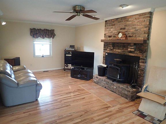 3rd image of 5258 Riverwatch Dr
