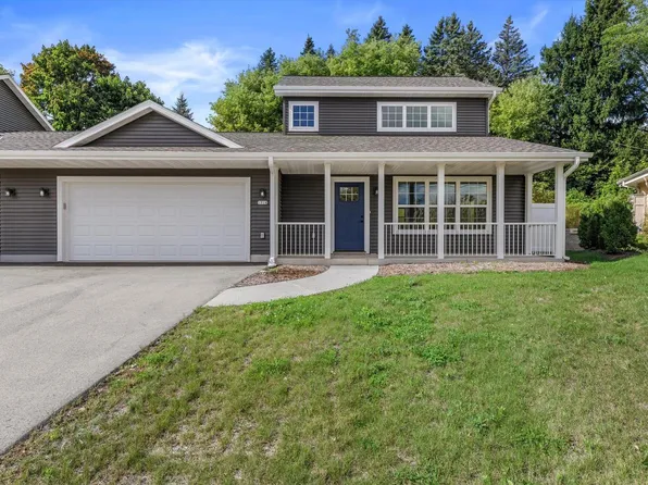 1914 N River DRIVE, West Bend, WI 53090
