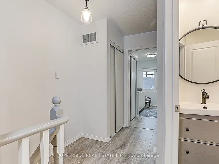 67 Birdstone Cres — Photo 33