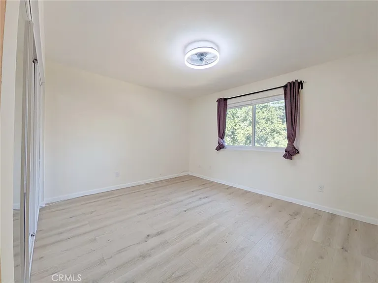 660 E Workman St — Photo 21