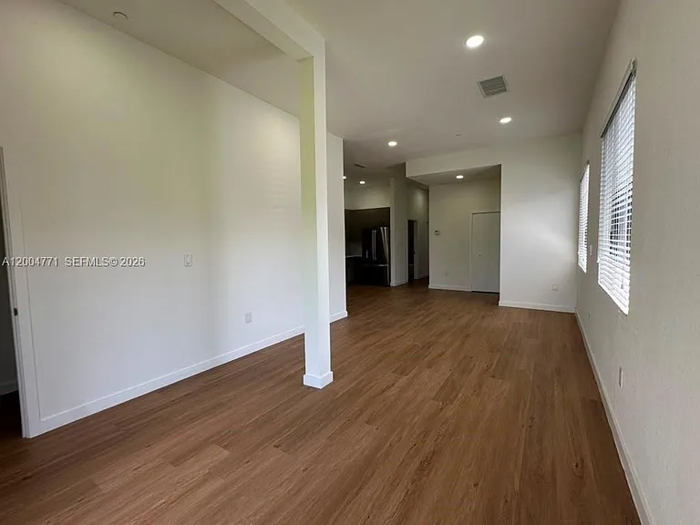 19428 SW 125th Ave #200 — Photo 5