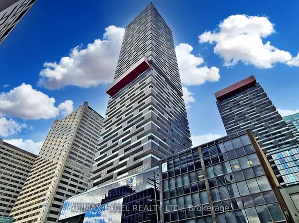 8 Eglinton Ave E #2701, Toronto, ON M4P 0C1