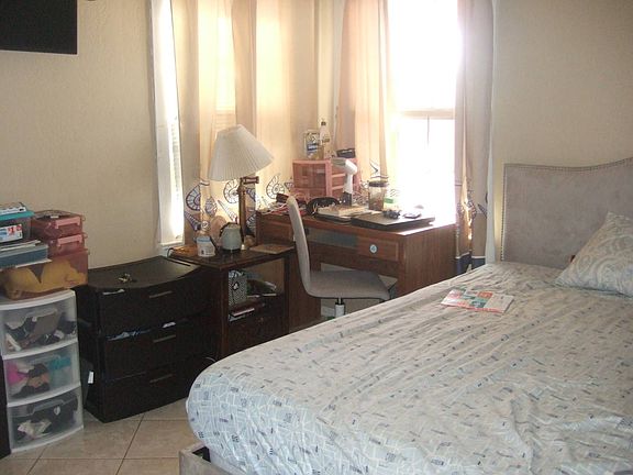 5th image of 221 E 3rd Ave #354