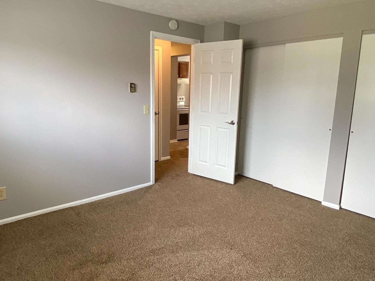 1 bed, 600 sqft, $915 — Photo 3
