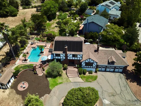 5243 Beaumont Way, Santa Rosa, CA 95409